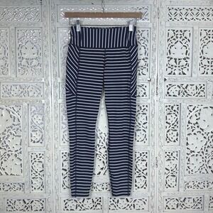 Athleta Navy White Stripe Contender 7/8 Tight Yoga‎ Fitness Pant Size XS